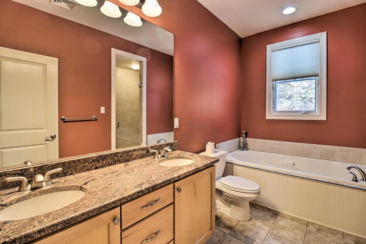 Lake Harmony Home With Hot Tub Less Than Half Mi To Ski! エクステリア 写真